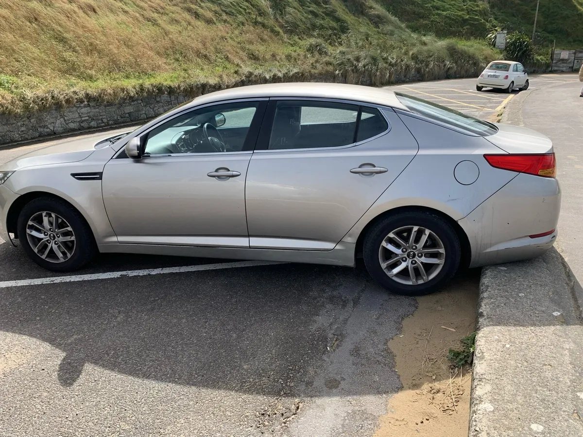 Car - Image 6