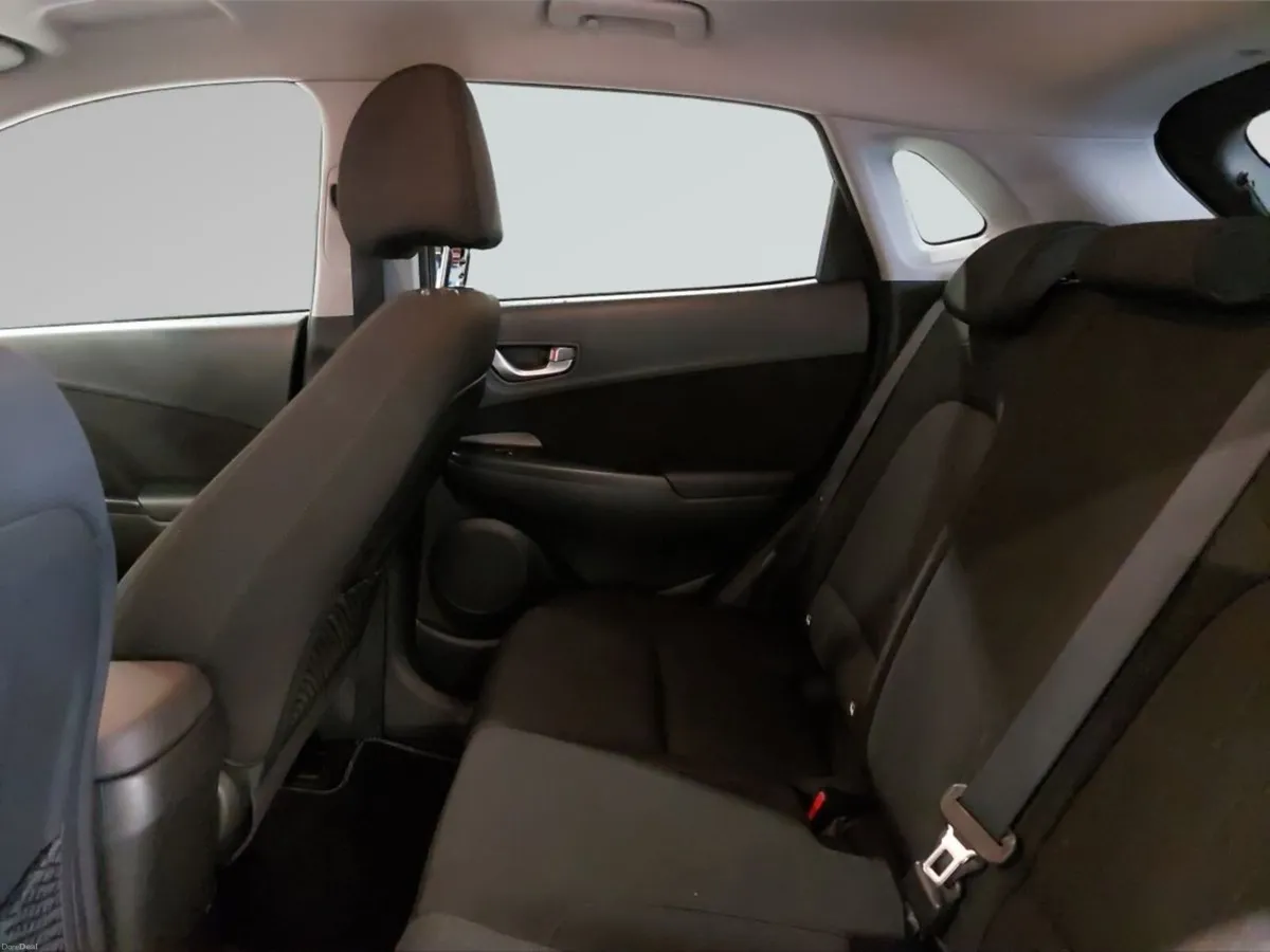 Hyundai KONA 1.6 HYBRID Executive Auto - Image 6
