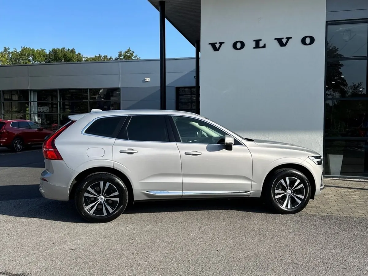 Volvo XC60 PHEV T6 (340hp) Inscription Exp AWD - Image 5