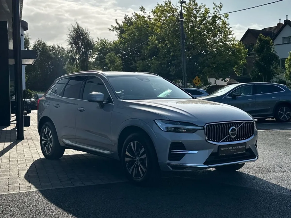 Volvo XC60 PHEV T6 (340hp) Inscription Exp AWD - Image 3