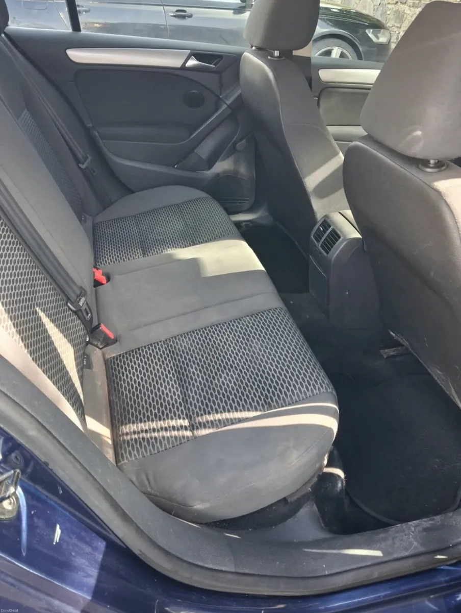 Volkswagen Golf 2011 - Image 6