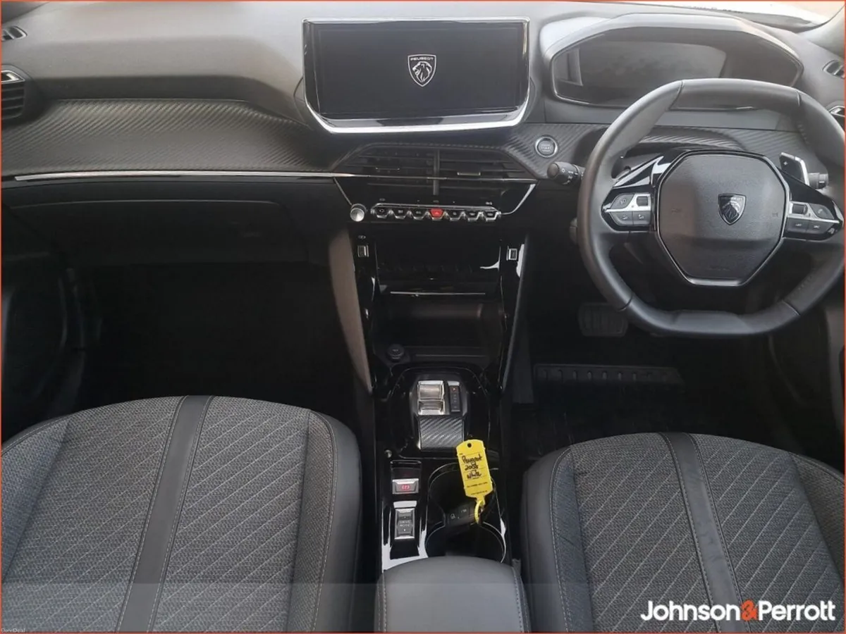 Peugeot 2008 HYBRID Automatic 145BHP Allure - Image 4