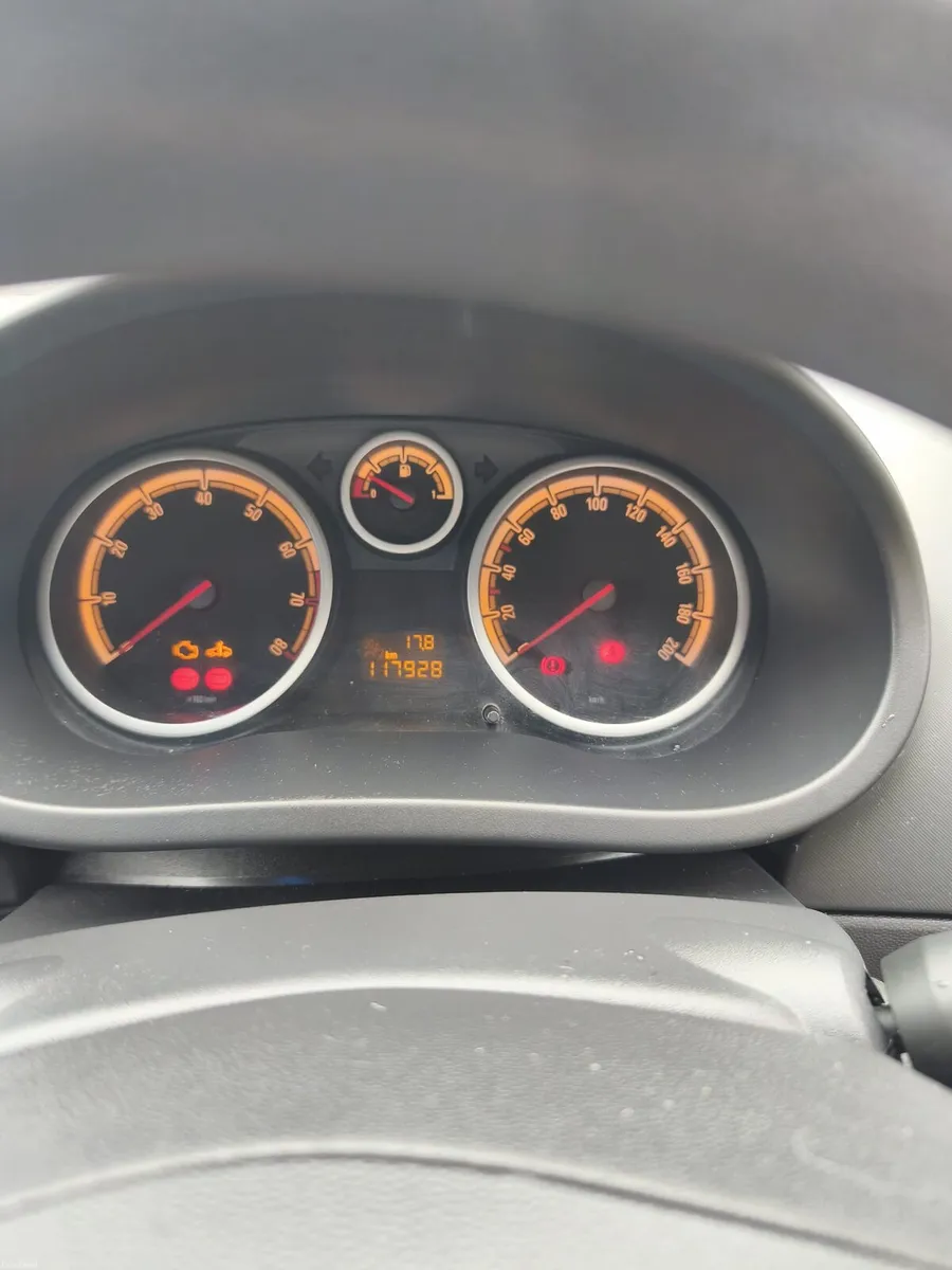 Car - Image 4