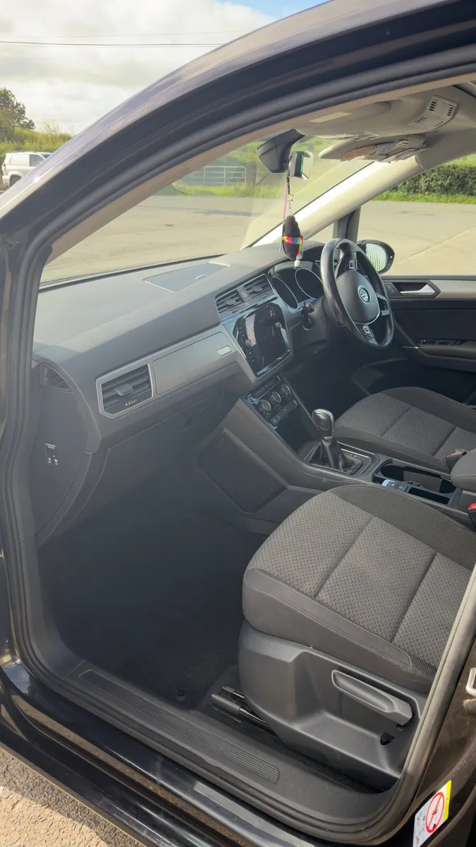 VW Touran 2018 1.6 diesel 7 seater - Image 4
