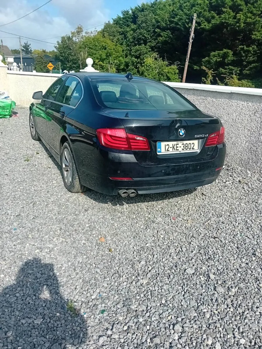 BMW Series 5 - Image 3