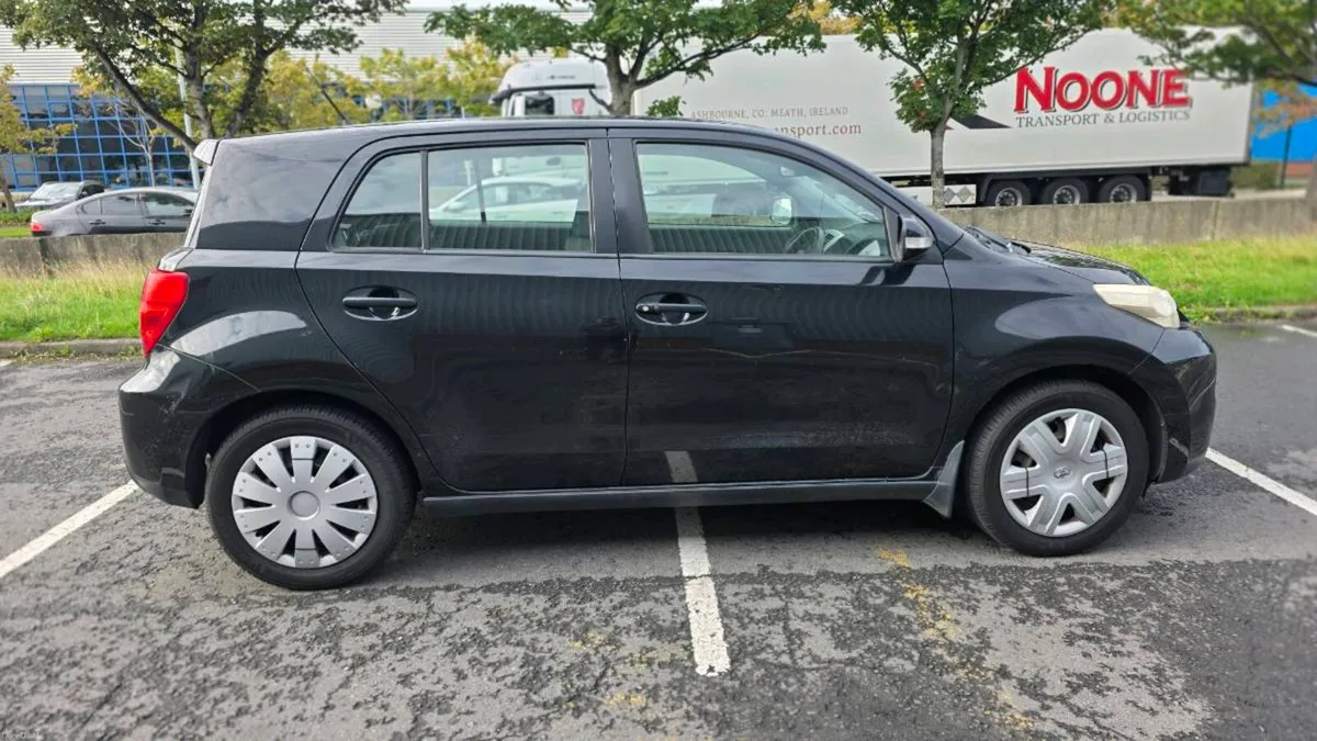 Toyota Urban Cruiser 2010 - Image 6