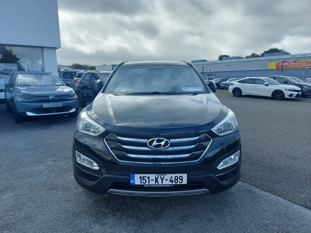 Hyundai Santa Fe 2WD COMFORT 4DR - Image 2