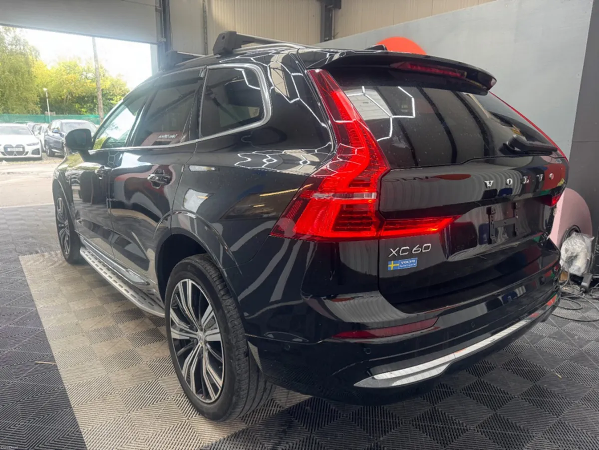 Volvo XC60 2022 VOLVO Xc60 4wd RECHARGE PLUG-IN HY - Image 5