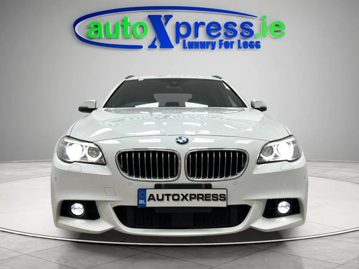 BMW 5-Series M-SPORT 523D TOURING - Image 3