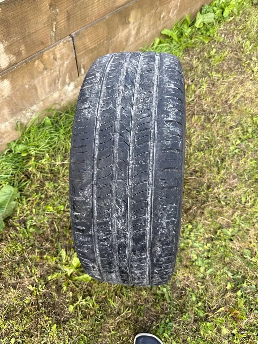 Tyre - Image 1