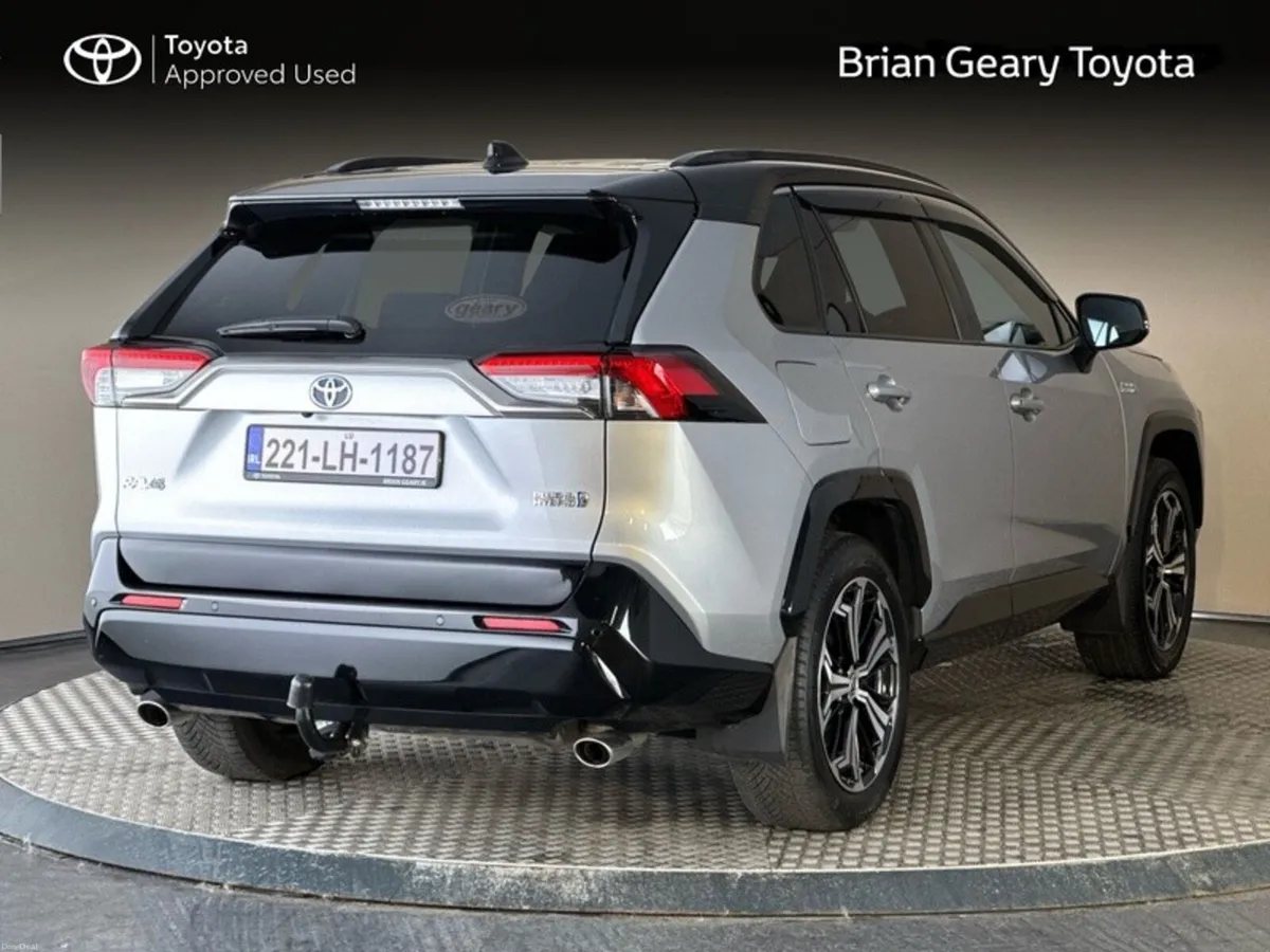 Toyota RAV4 PLUG-IN HYBRID SPORT - Image 2