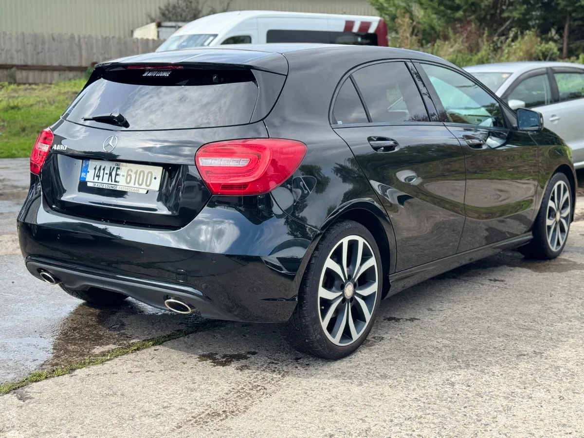 MERCEDES BENZ A180 AMG Line AUTO 2014 24000KM - Image 5