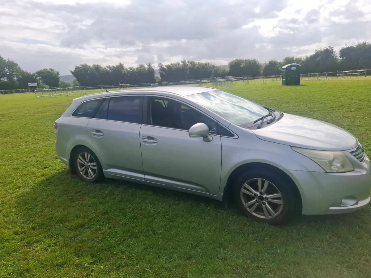 Toyota Avensis - Image 2