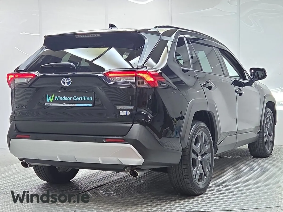 Toyota RAV4 2.5 Hybrid Adventure AWD (E-Four) - Image 2