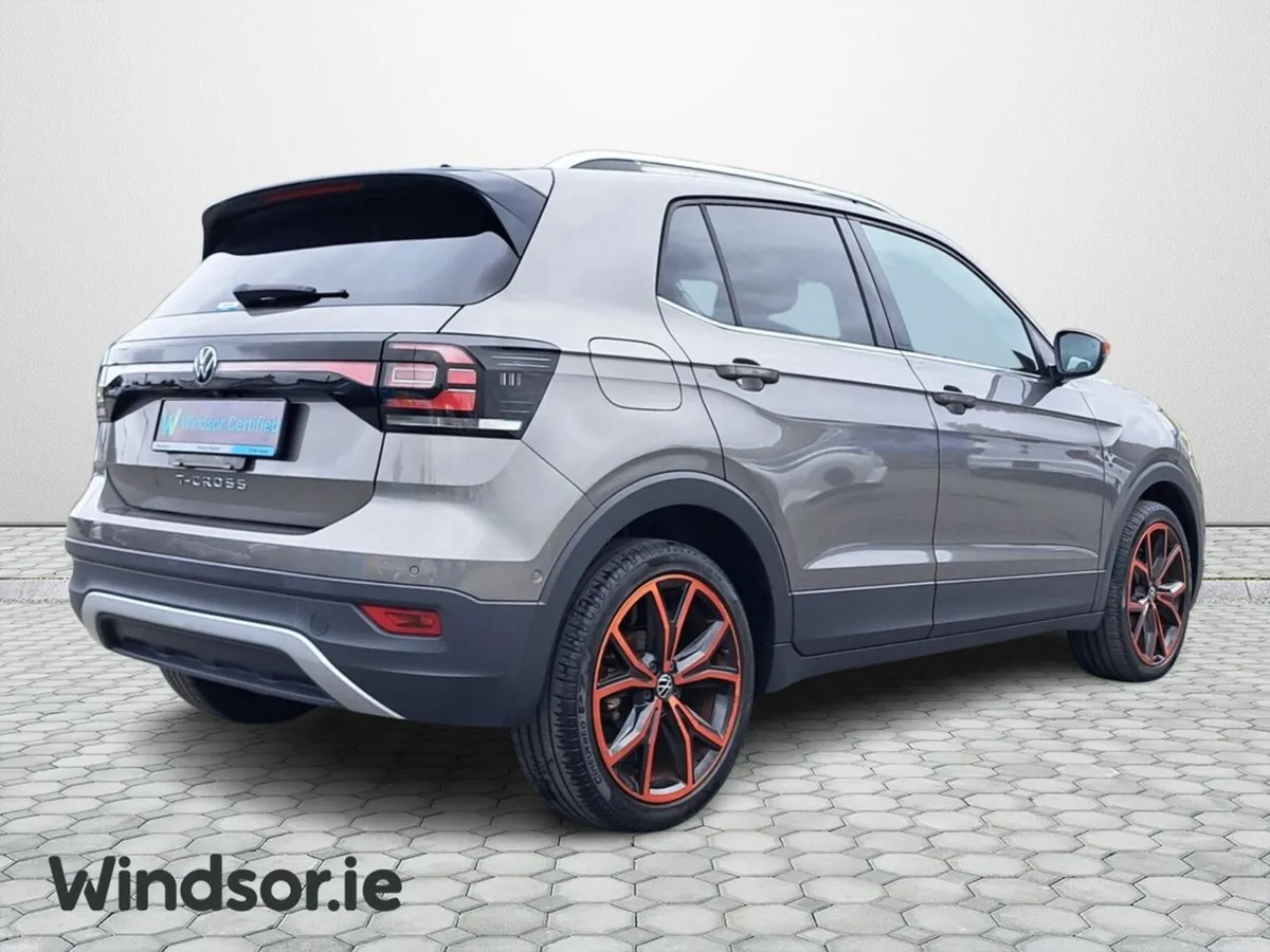 Volkswagen T-Cross TSI FIRST AUTO - Image 2