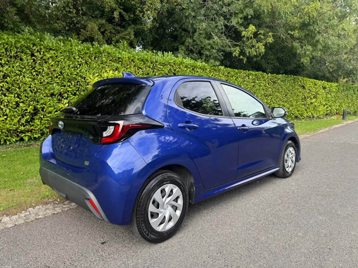 2021 Toyota Yaris 1.5 Hybrid X Automatic – €12,950 - Image 3