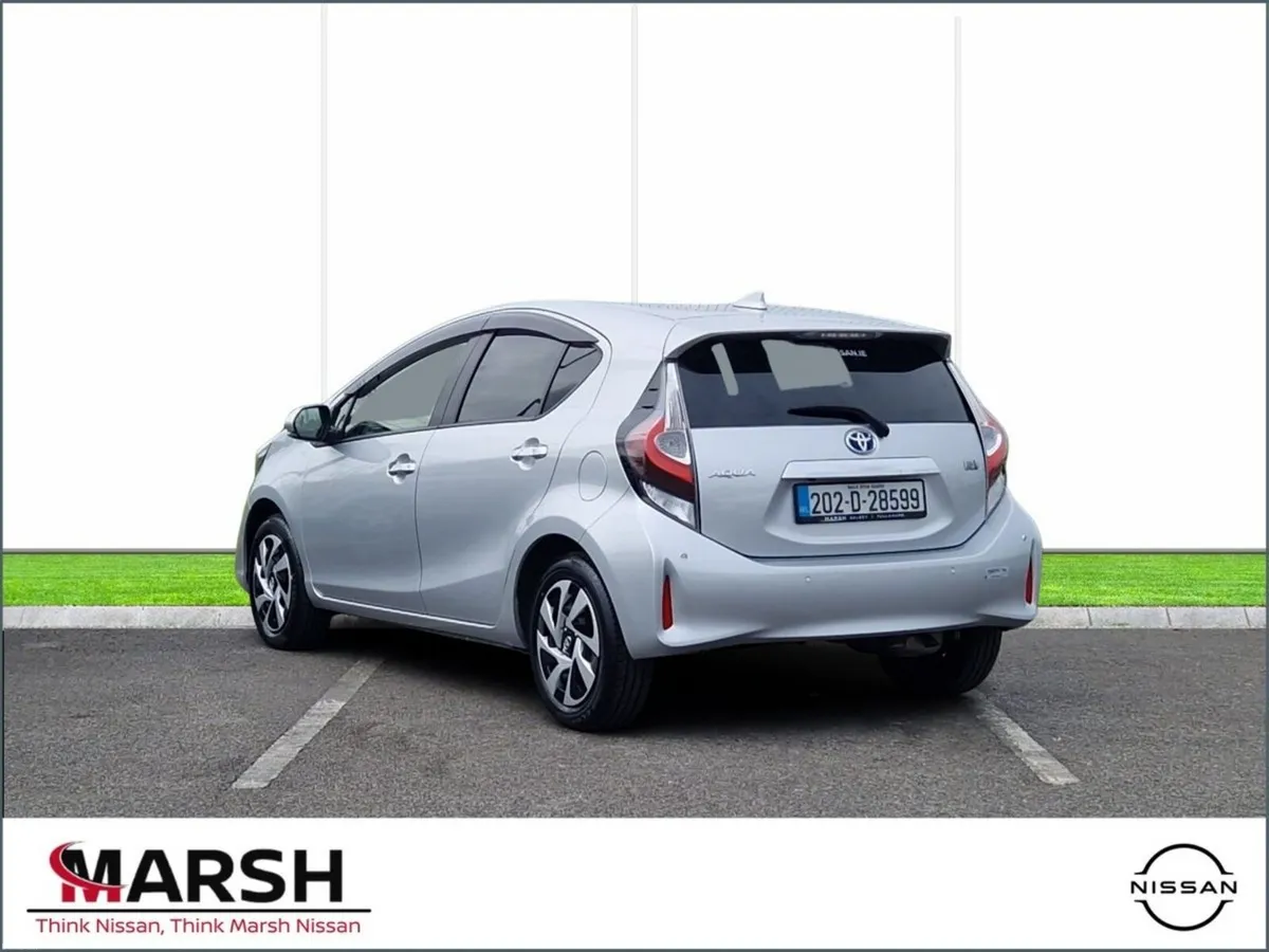Toyota Aqua HYBRID S-STYLE 1.5 - Image 2