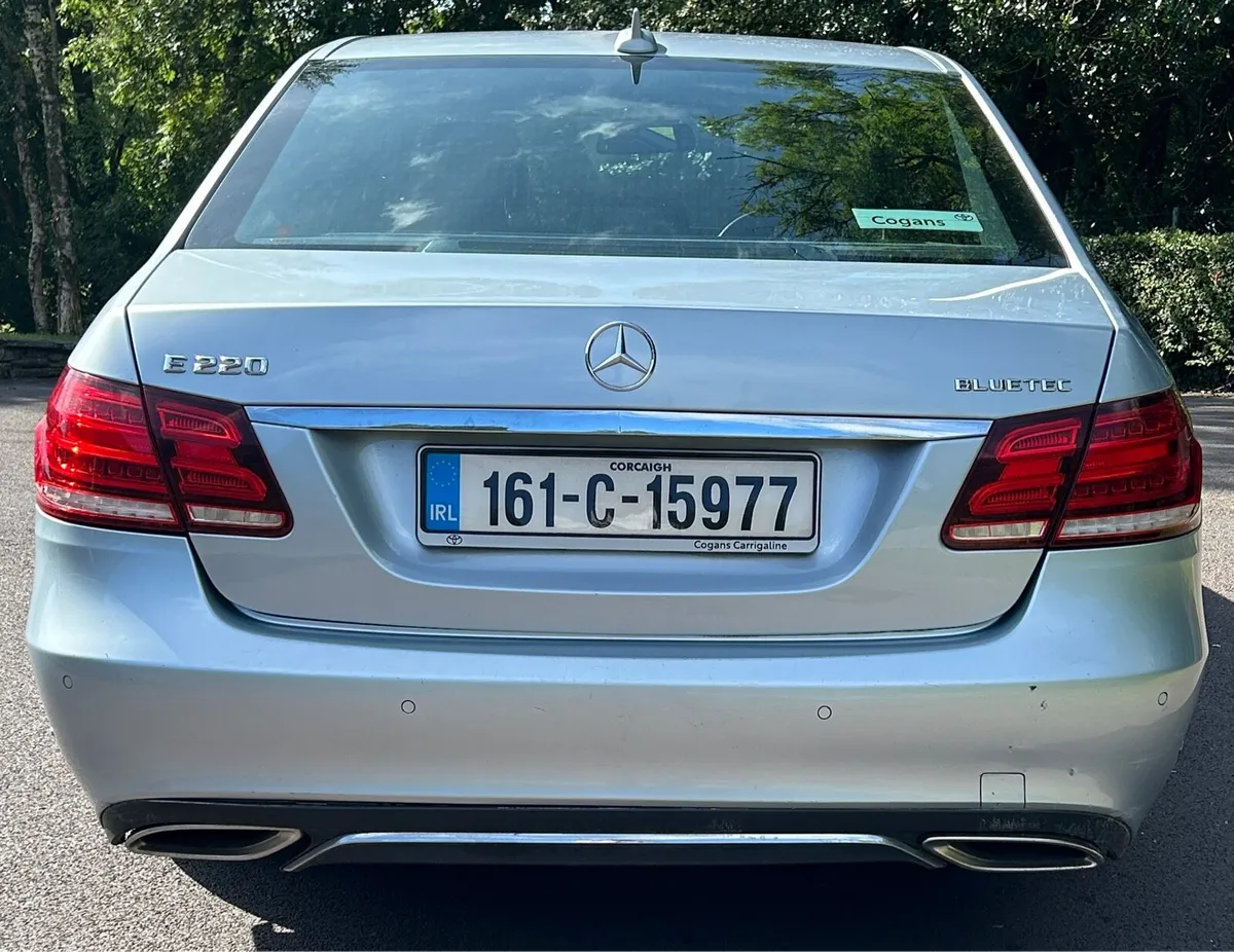 Mercedes-Benz E-Class 2016 - Image 2