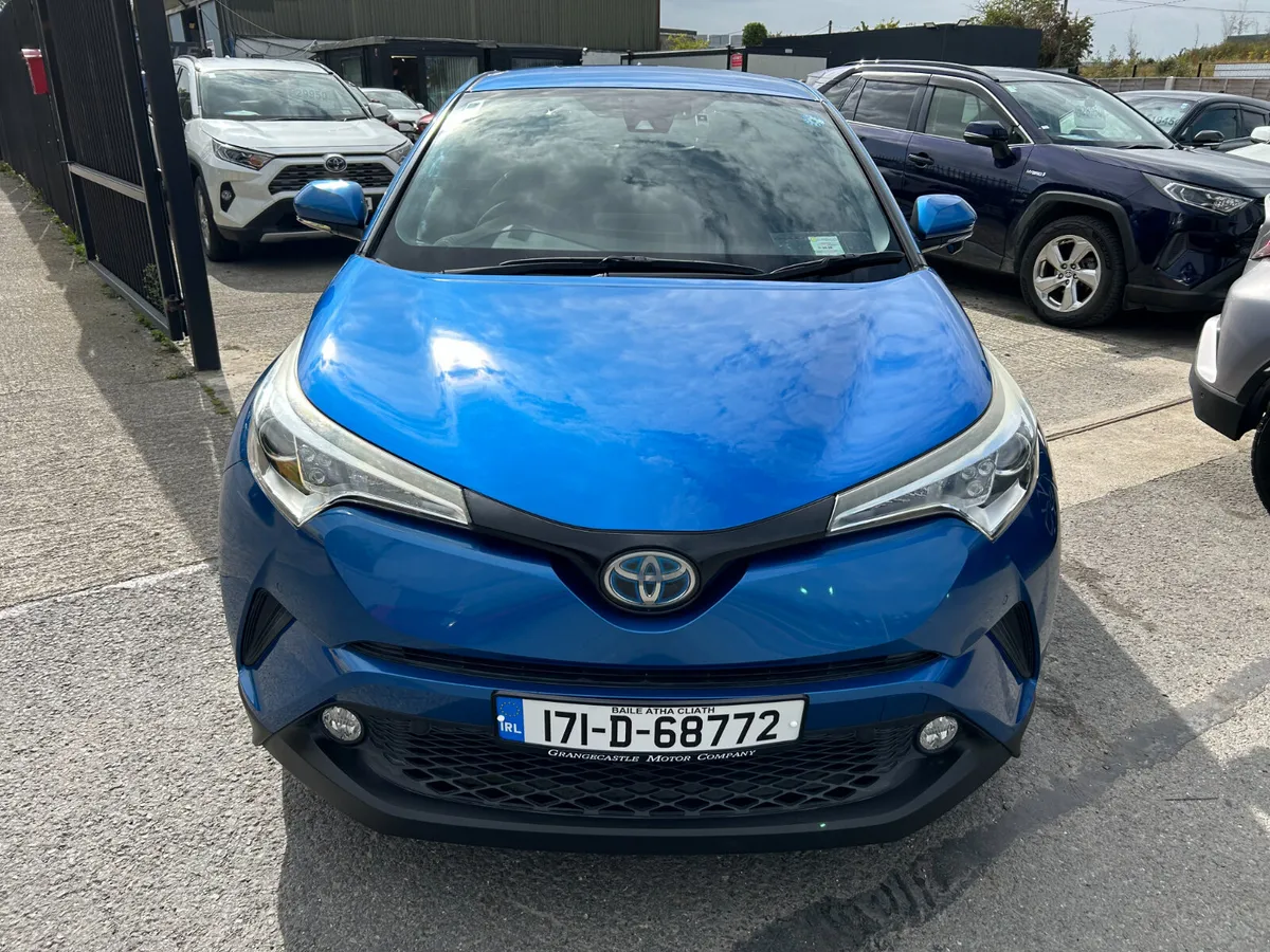 TOYOTA C-HR 2017, 1.8 HYBRID AUTO LOW KM HIGH SPEC - Image 2