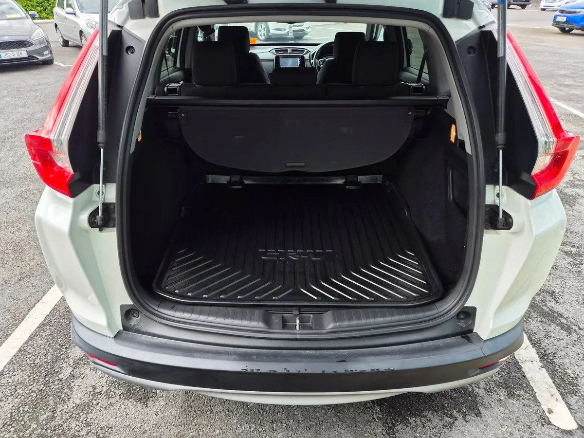 Honda CR-V 2019 2.0L Petrol Hybrid - Image 5