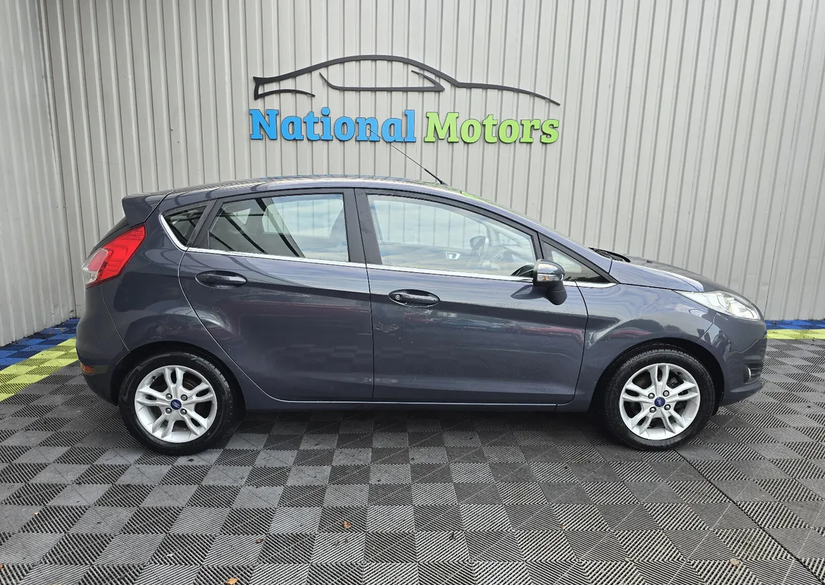 2014 Ford Fiesta ZETEC 1.0 PETROL - Image 2