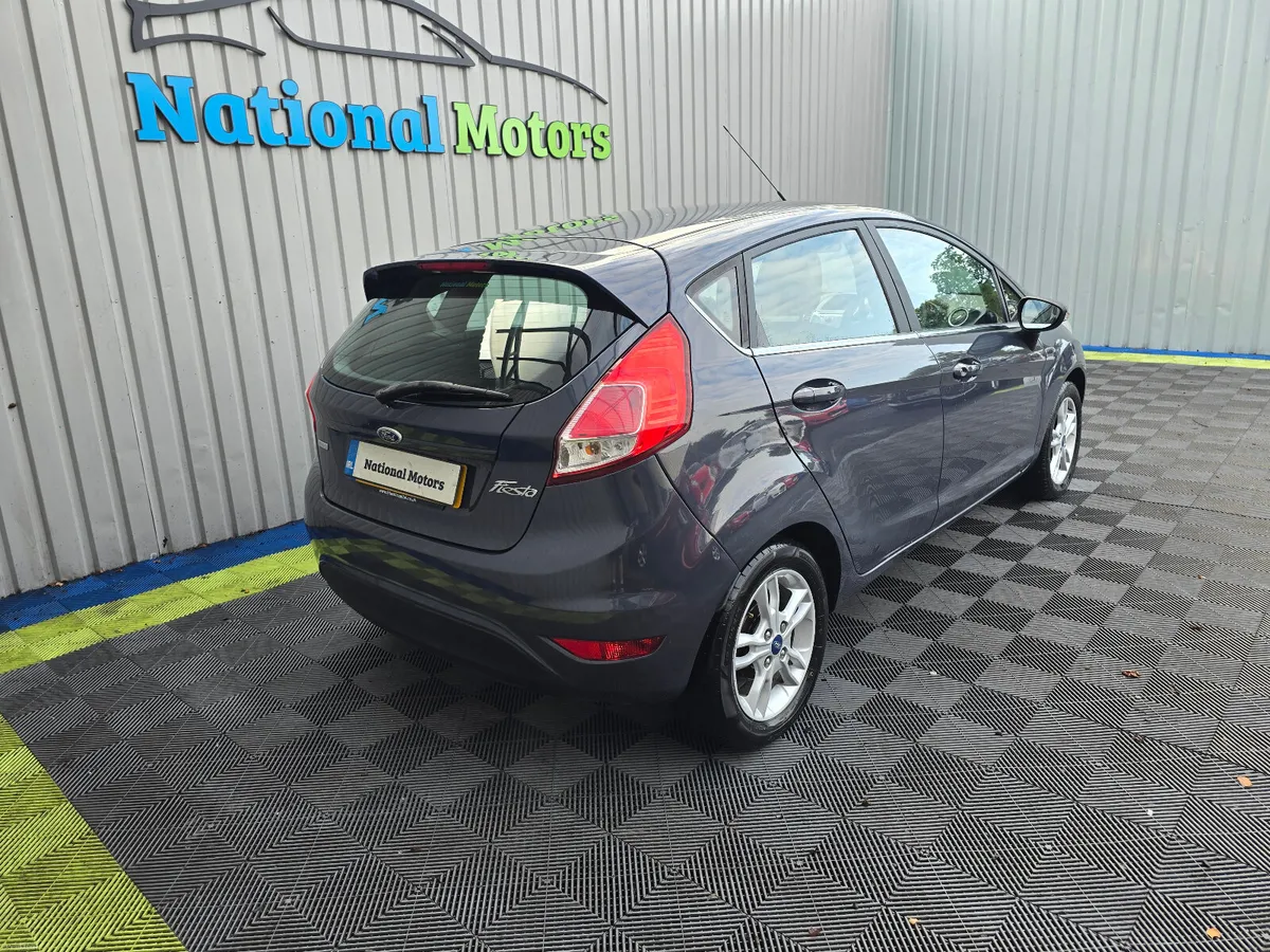 2014 Ford Fiesta ZETEC 1.0 PETROL - Image 3