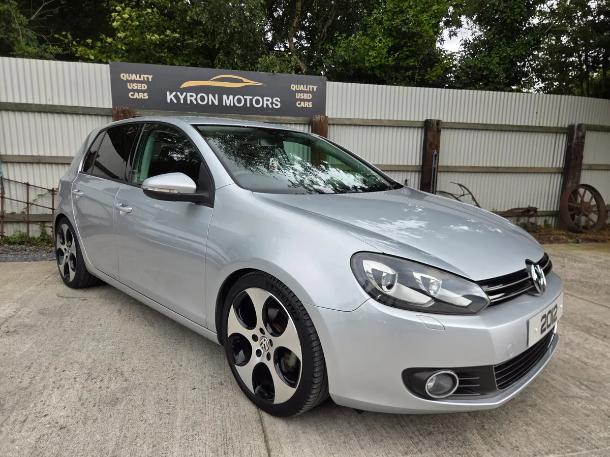 Volkswagen Golf Highline 1.4 TSI DSG *GTI Alloys* - Image 3