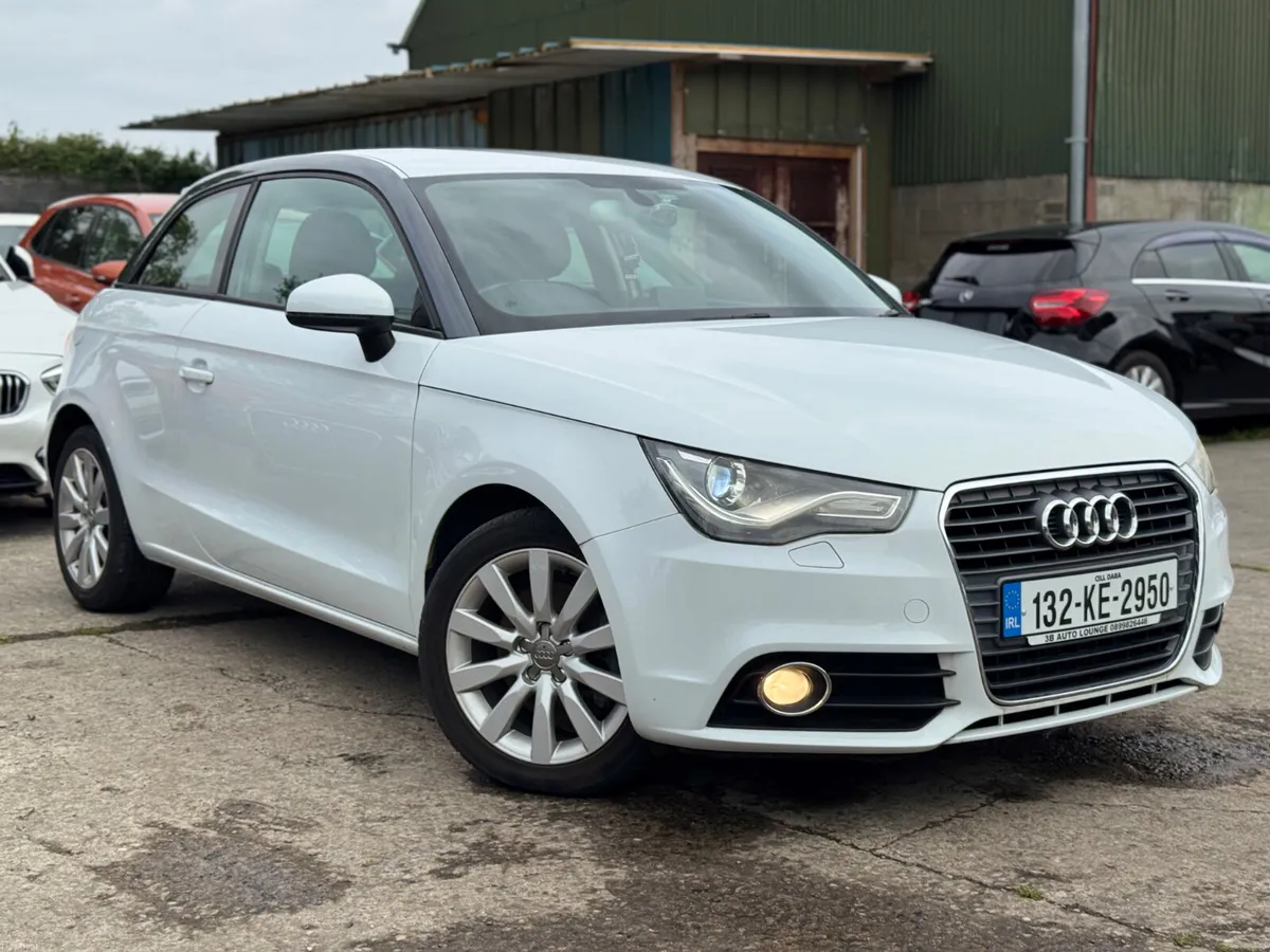 AUDI A1 S-Line 1.4 Petrol Auto 2013 58000KM 2 Keys - Image 2