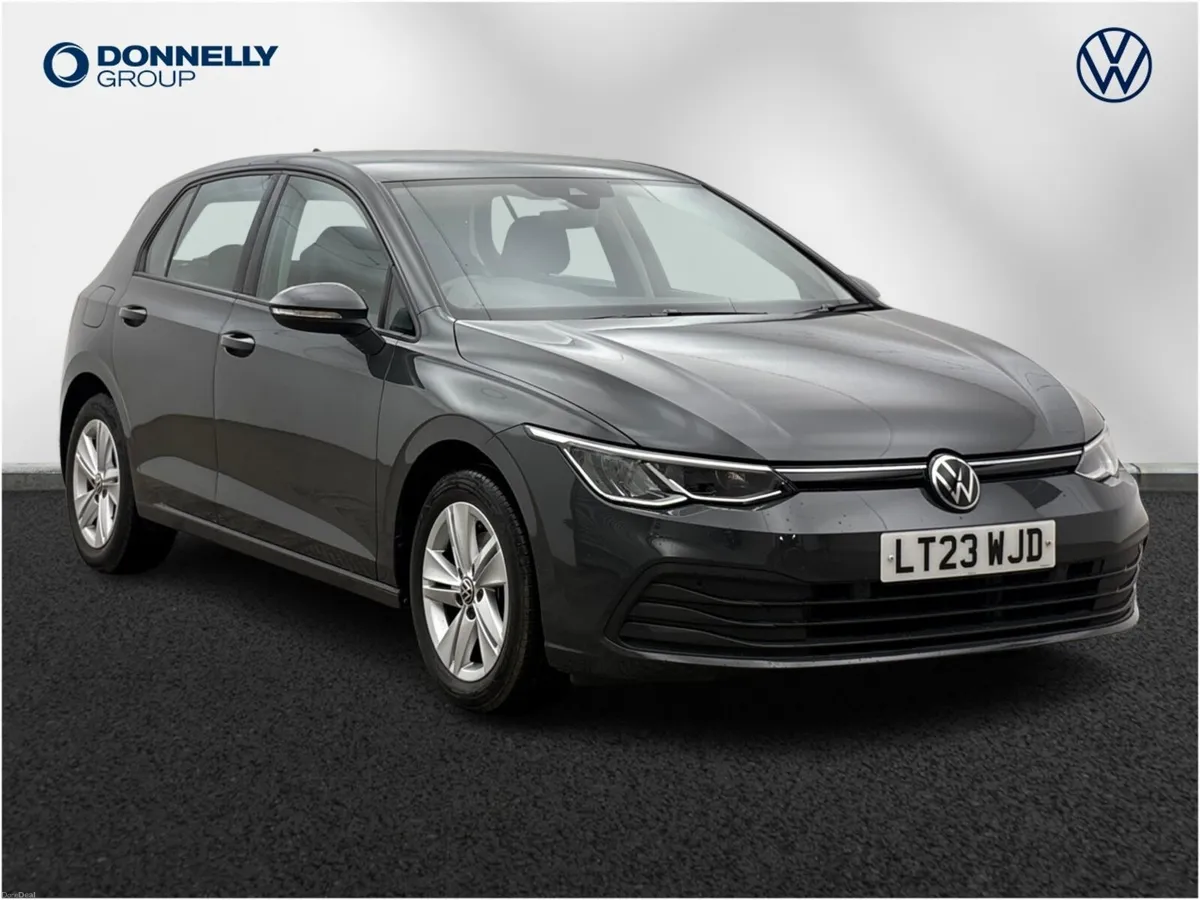 Volkswagen Golf 1.5 eTSI 150 Life 5dr DSG - Image 1