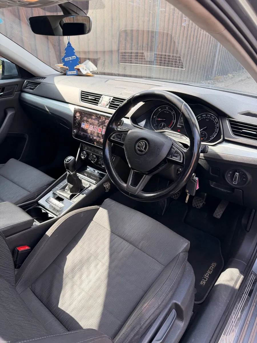 Skoda superb 2.0tdi - Image 6