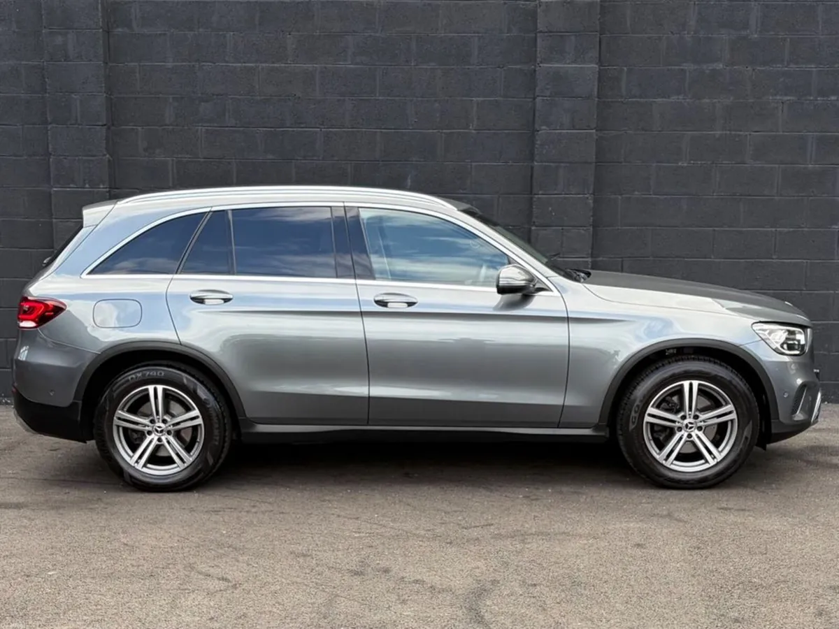 Mercedes-Benz GLC GLC220D SE 5DR Auto - Image 4