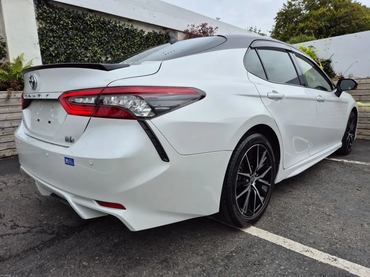 Toyota Camry 2.5 HYBRID / WORLD SPORT SOL / TOP SP - Image 5