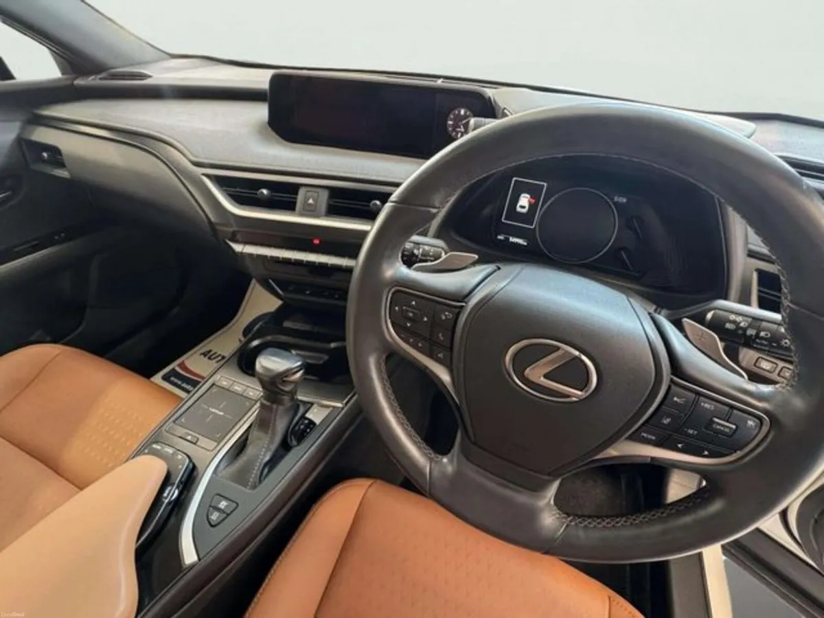 Lexus UX Hybrid VERSION C, 360 camera - Image 5