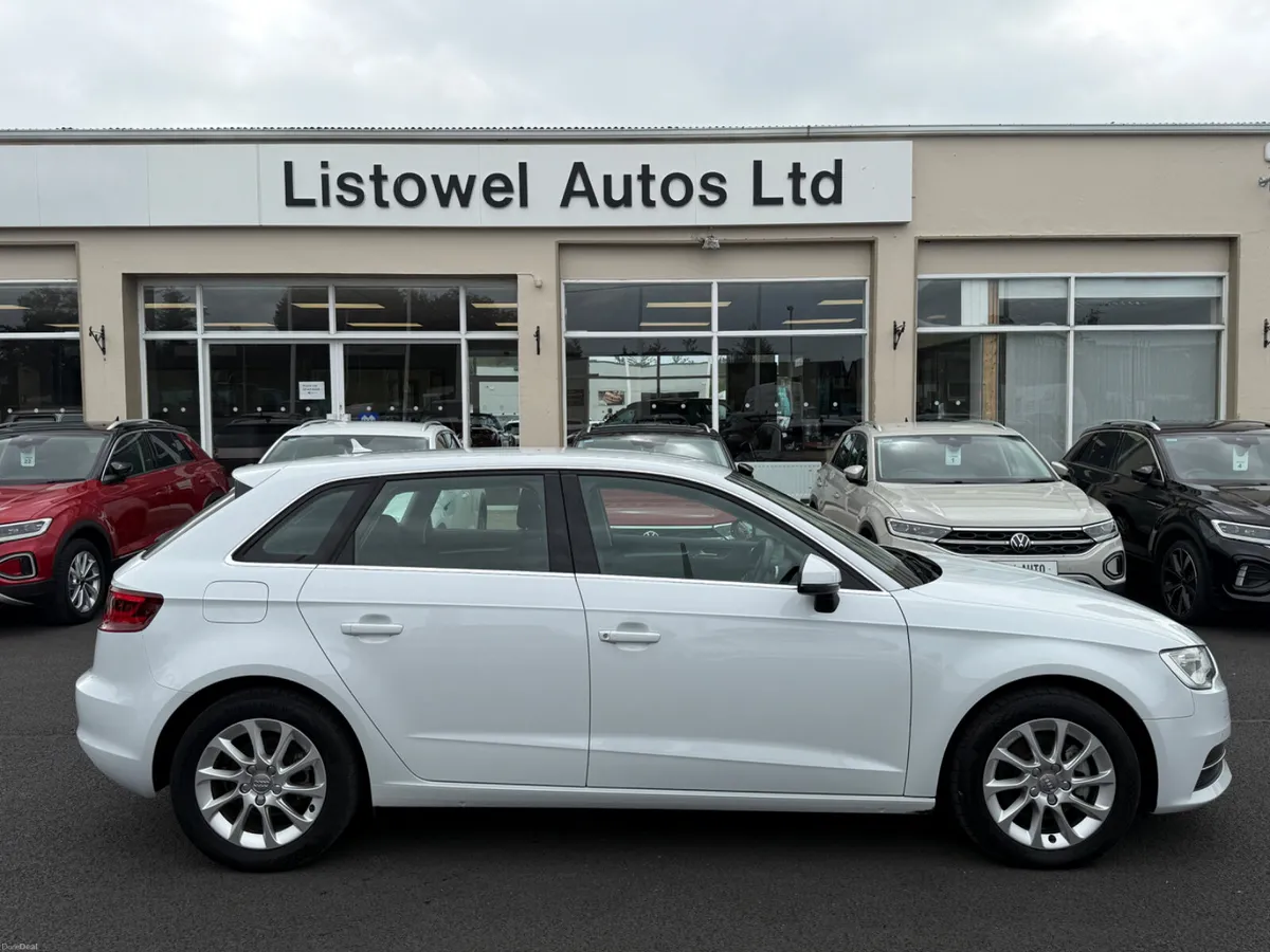 162 AUDI A3 HATCHBACK 1.4 PETROL AUTOMATIC - Image 1