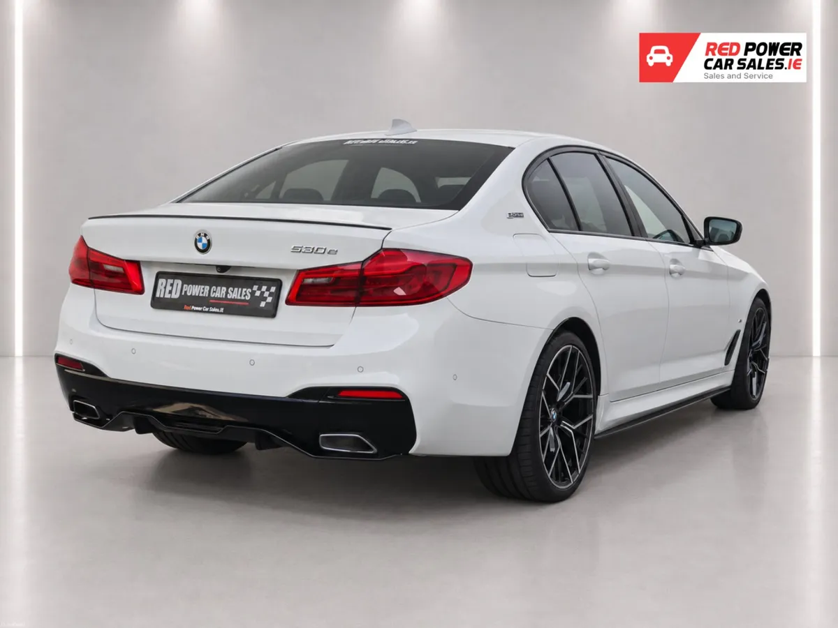 2019 BMW 530E M SPORT PETROL HYBRID//LOW KM - Image 6