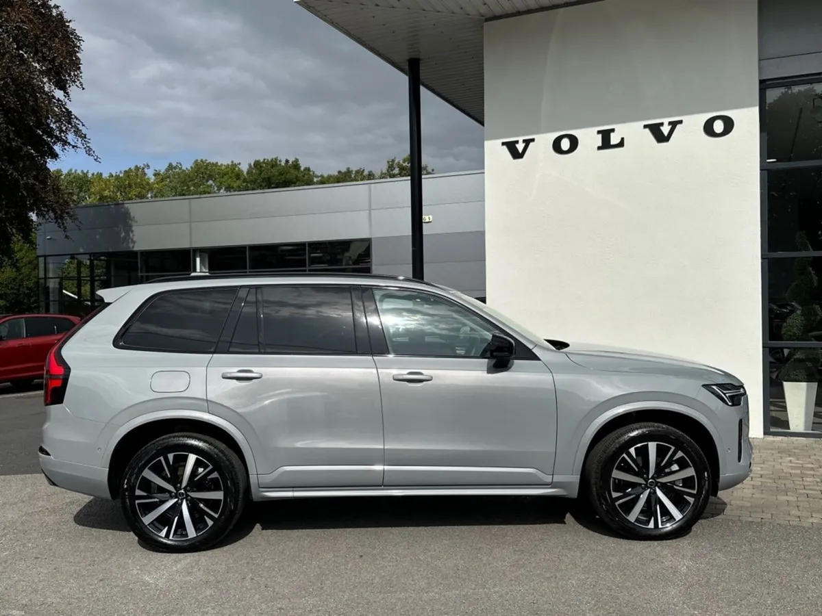 Volvo XC90 XC90 T8 Plus Dark AWD PHEV - Image 5