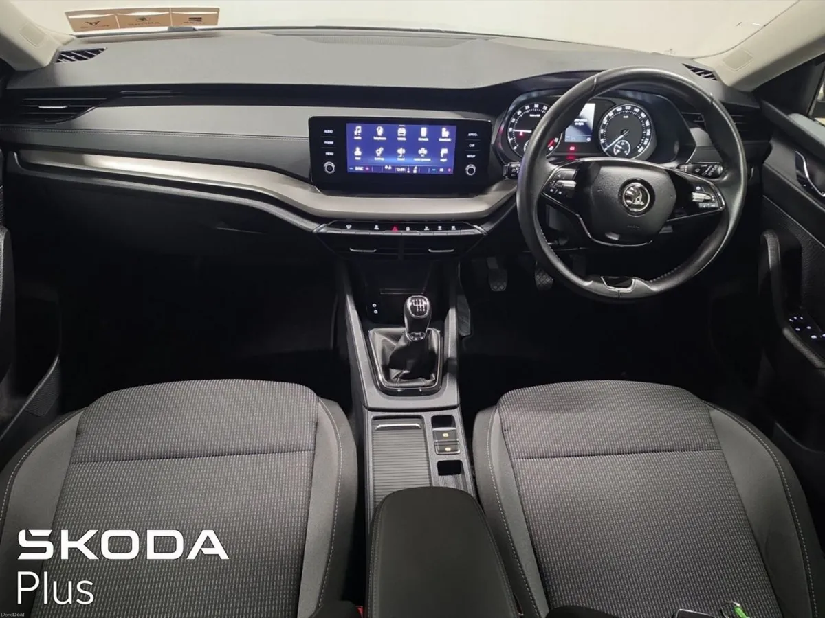 Skoda Octavia 2.0 TDI 115BHP AMBITON - Image 2