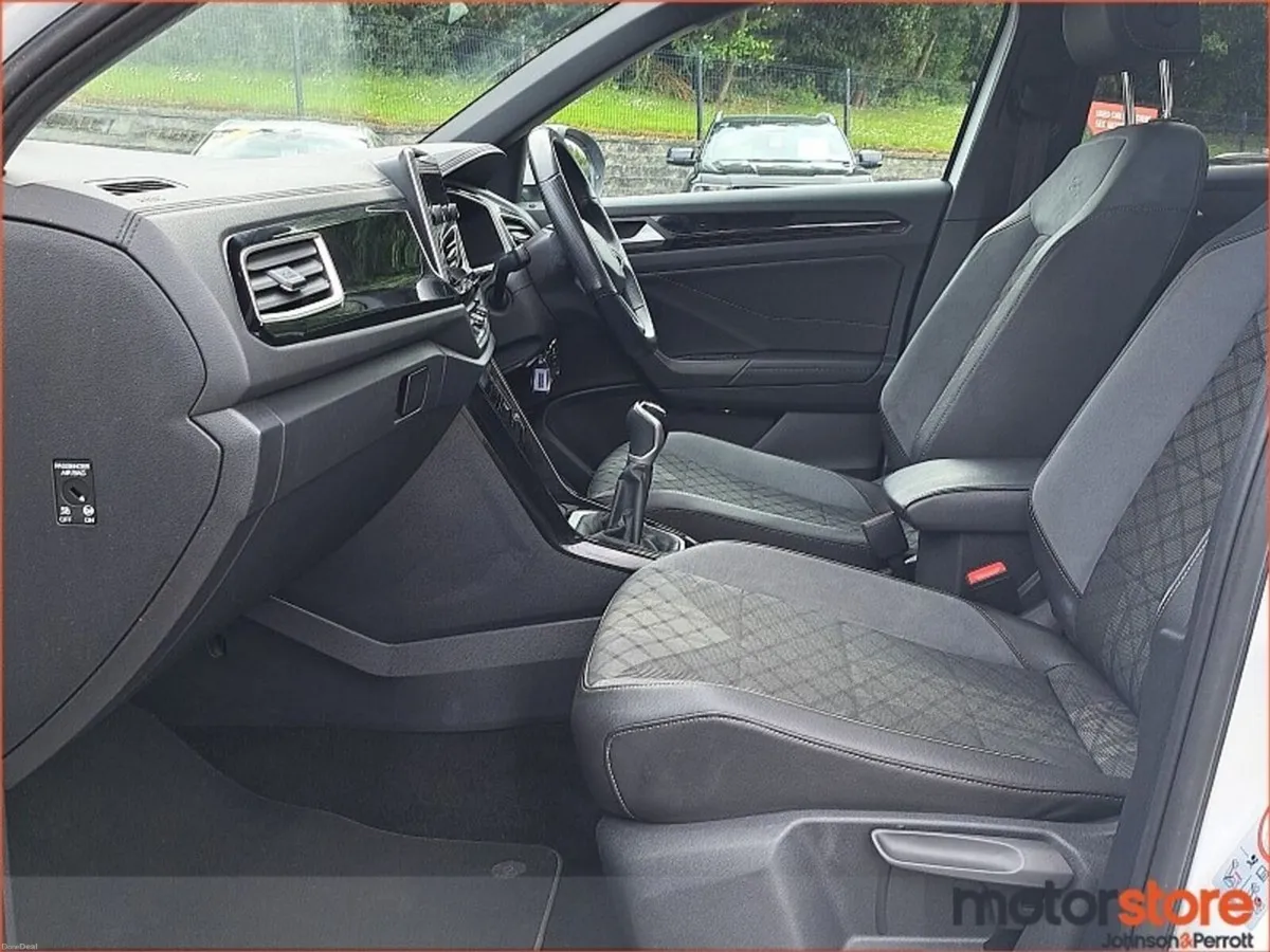 Volkswagen T-Roc 1.0 TSI 110HP R-Line - Image 3