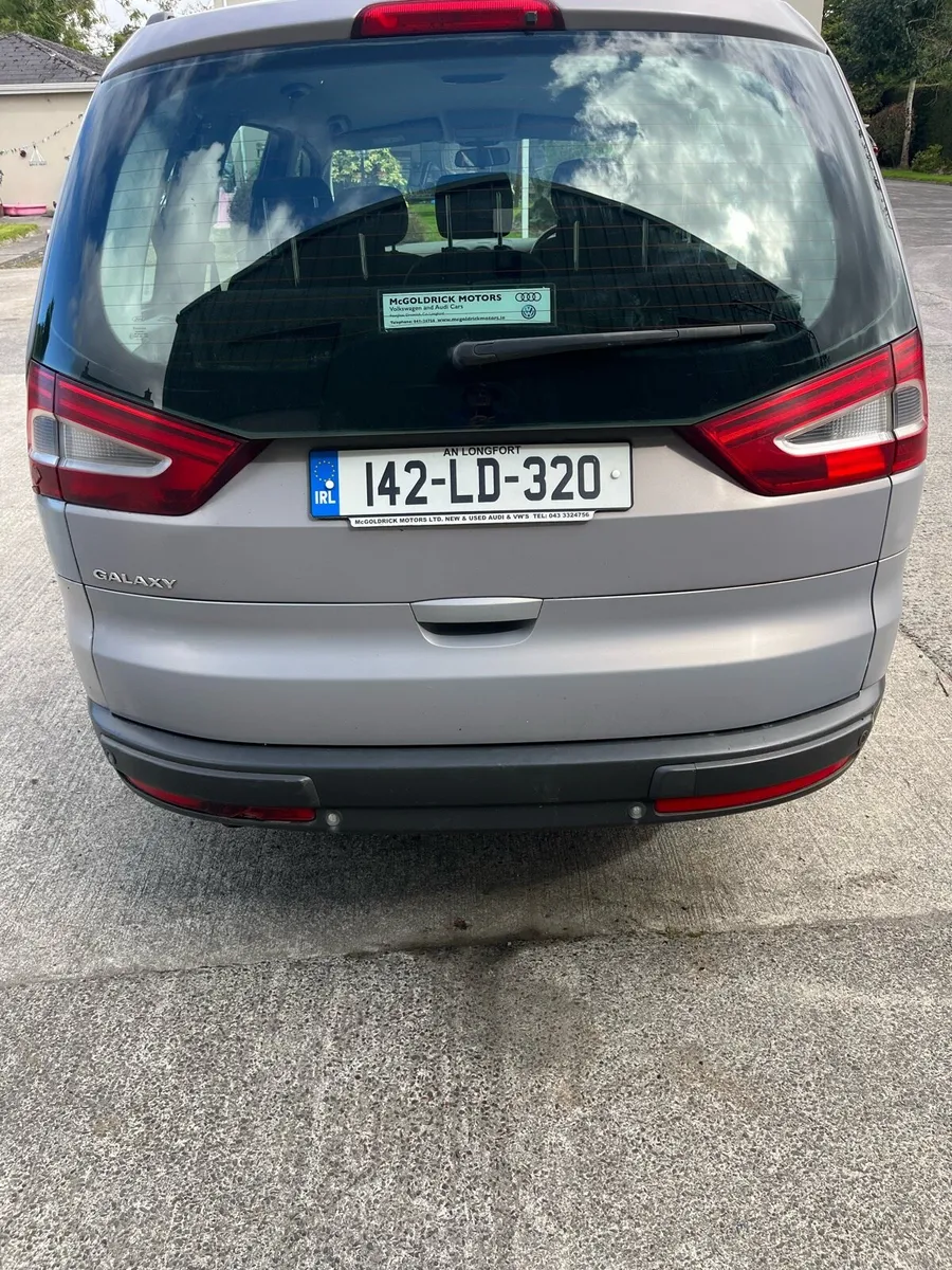 Seven seater Ford Galaxy - Image 3