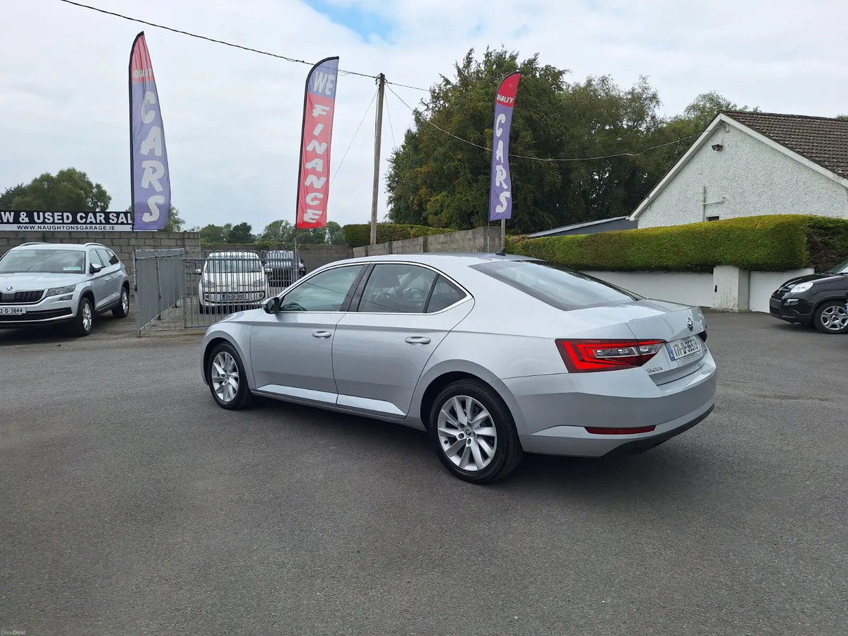 Skoda Superb 2.0 Tdi Style *Leather/Heat Seats - Image 4