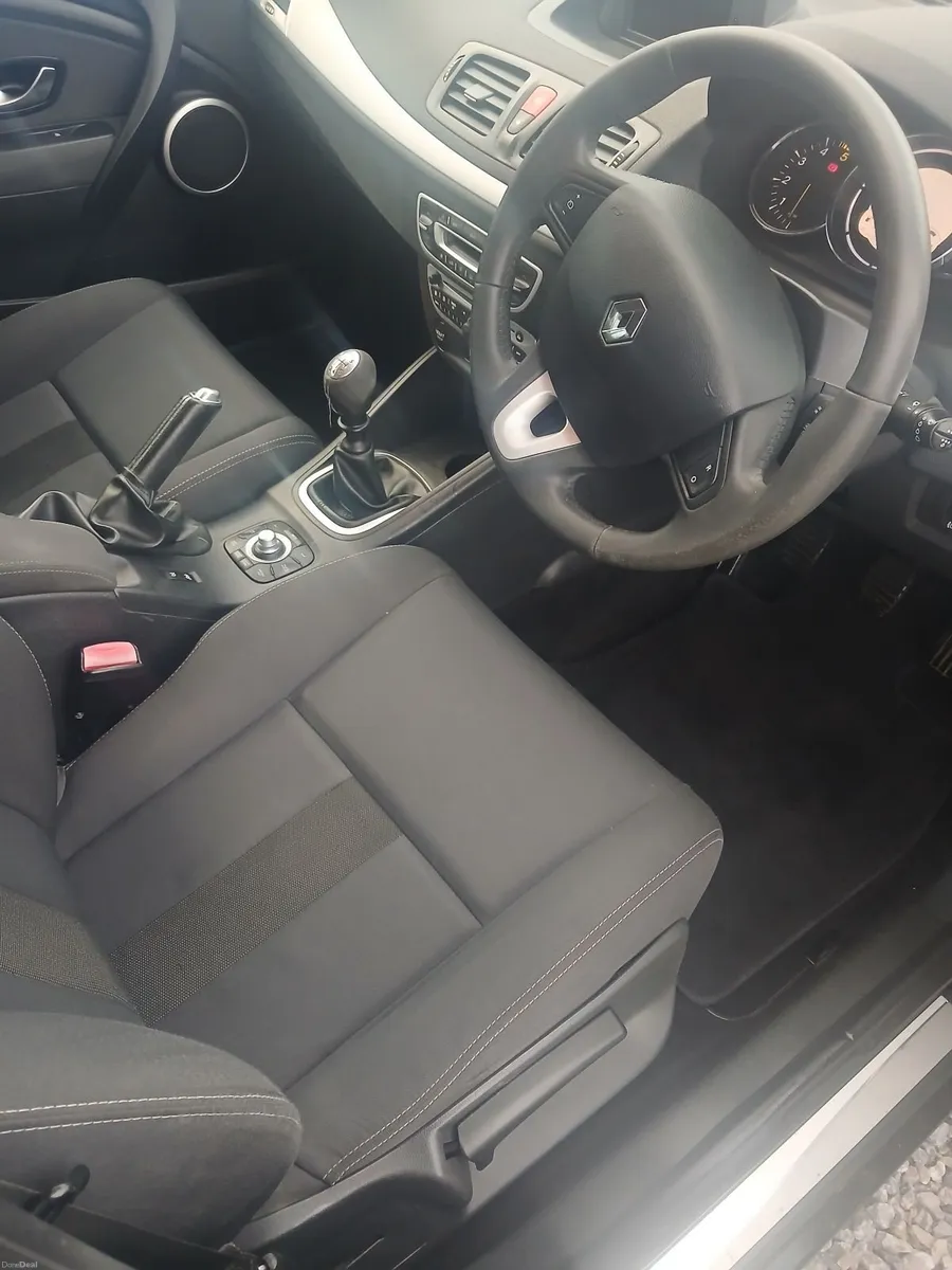Renault Megane 2011 NCT 10/27 - Image 3