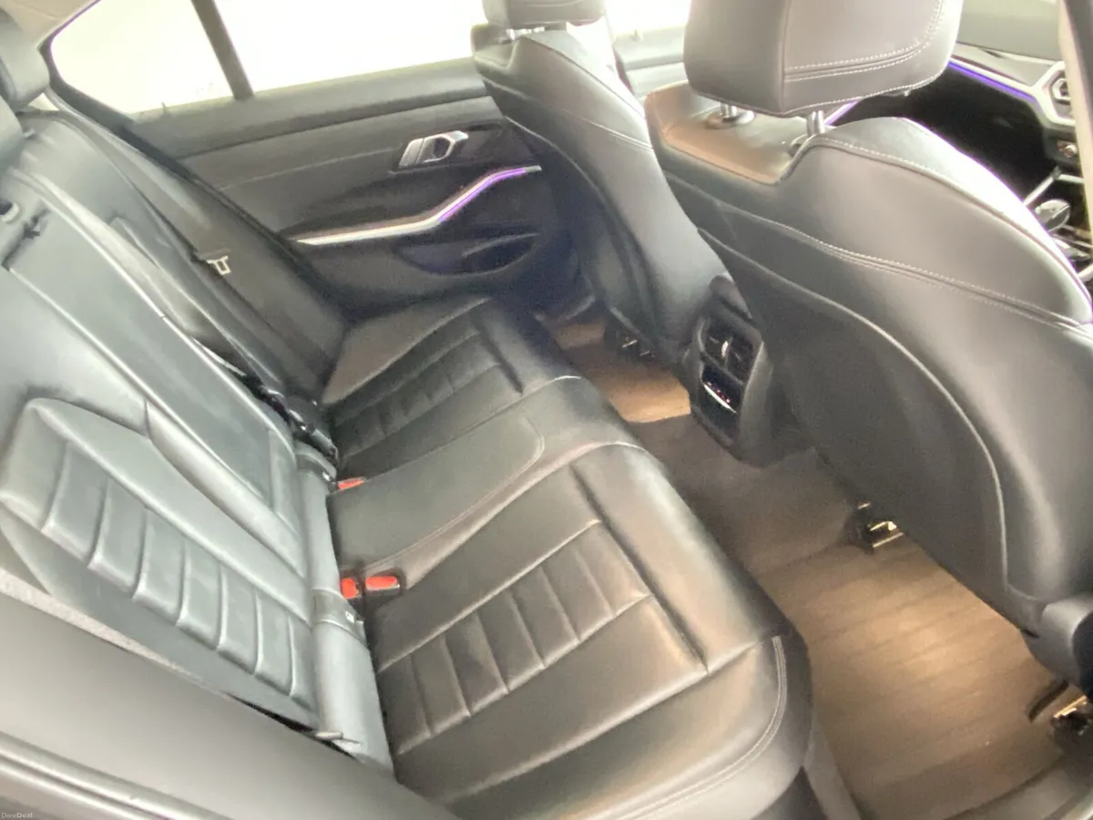 BMW 3-Series 2020 - Image 5