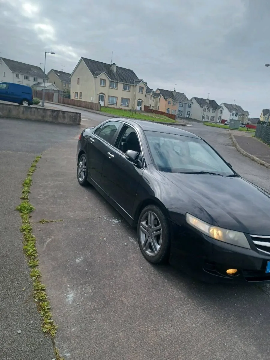 Car - Image 2