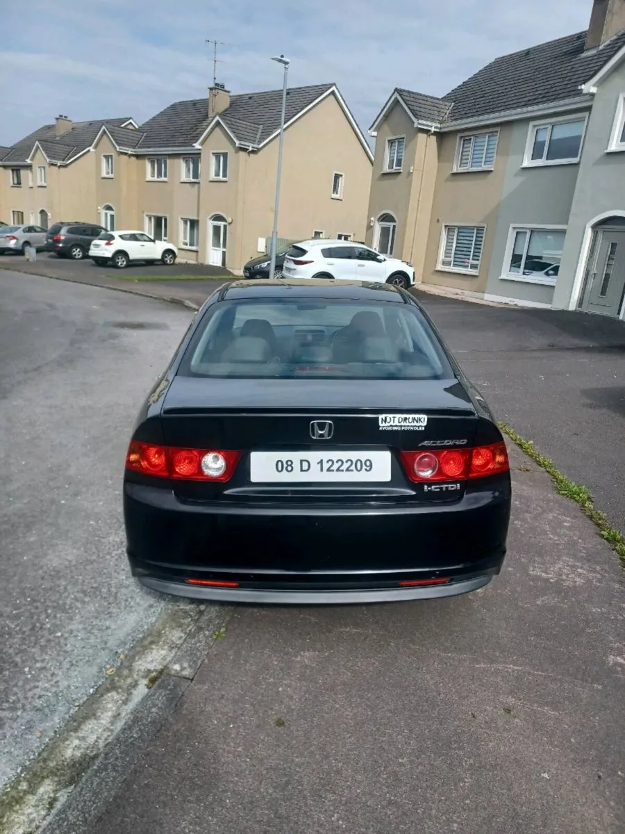Car - Image 3
