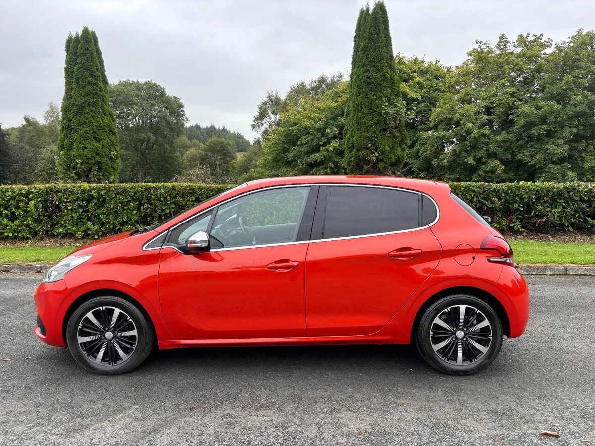 PEUGEOT 208 1.2 AUTO 2018 - Image 4