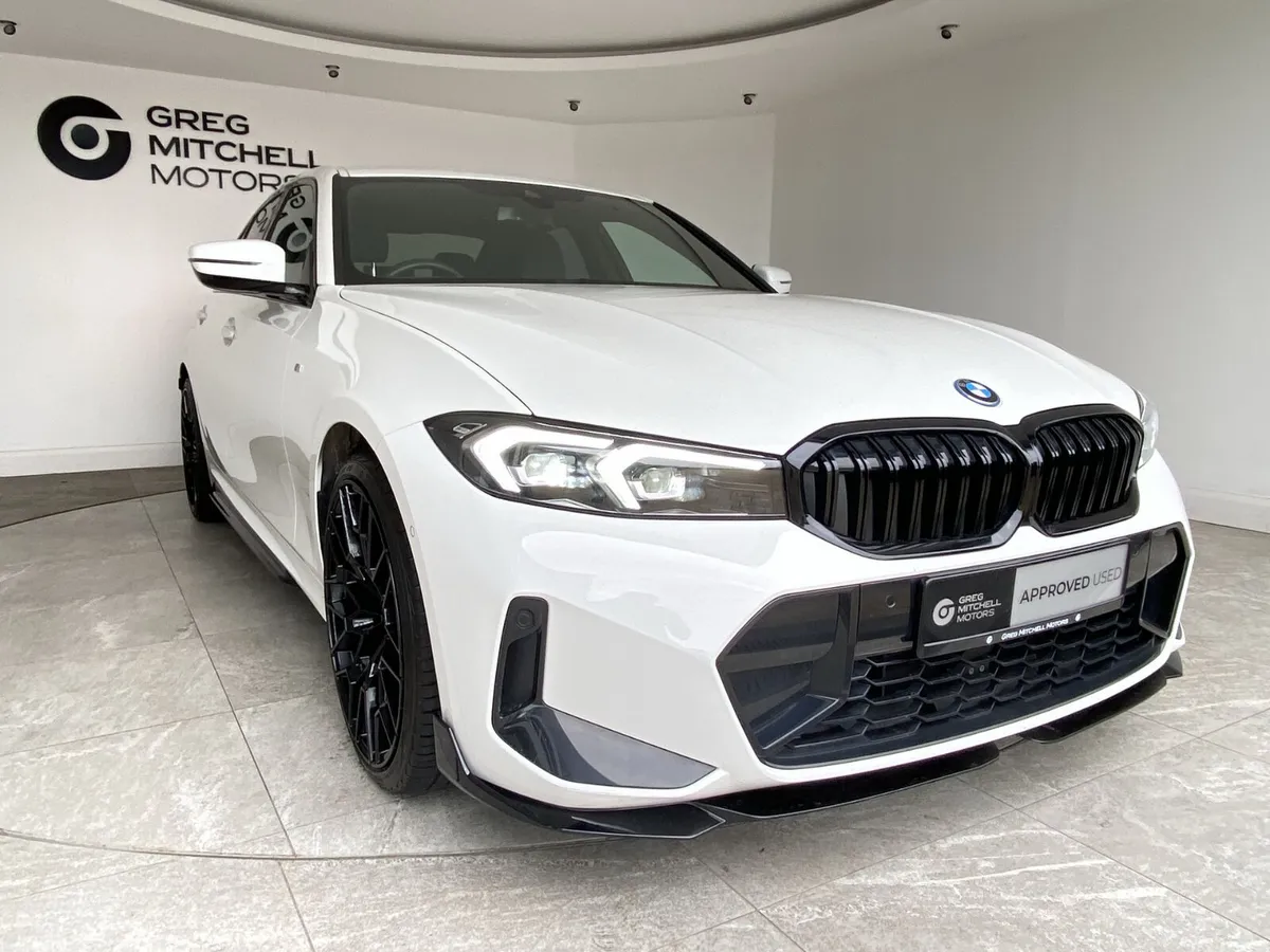 BMW 3-Series 2025 - Image 3