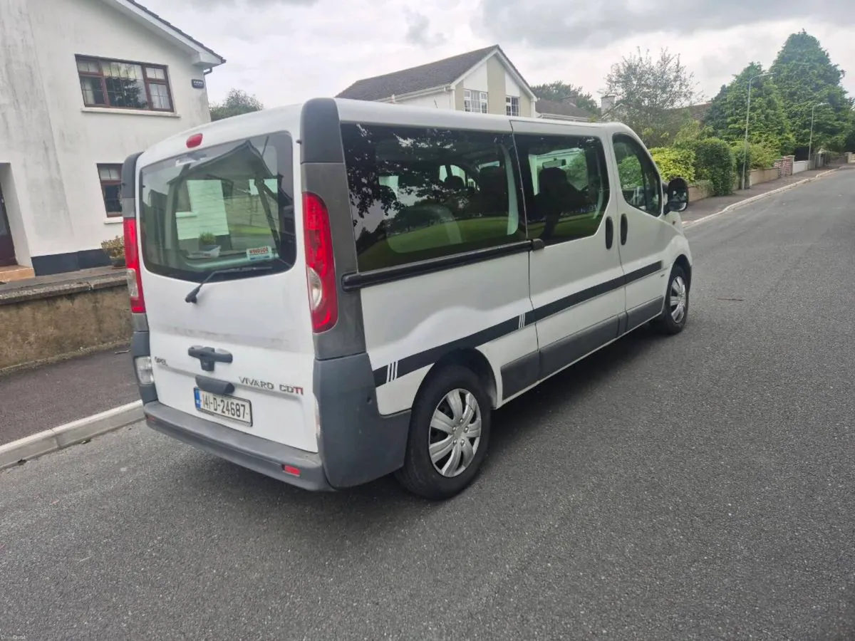 141 opel vivaro 9 seater Automatic tax till 04-27 - Image 5