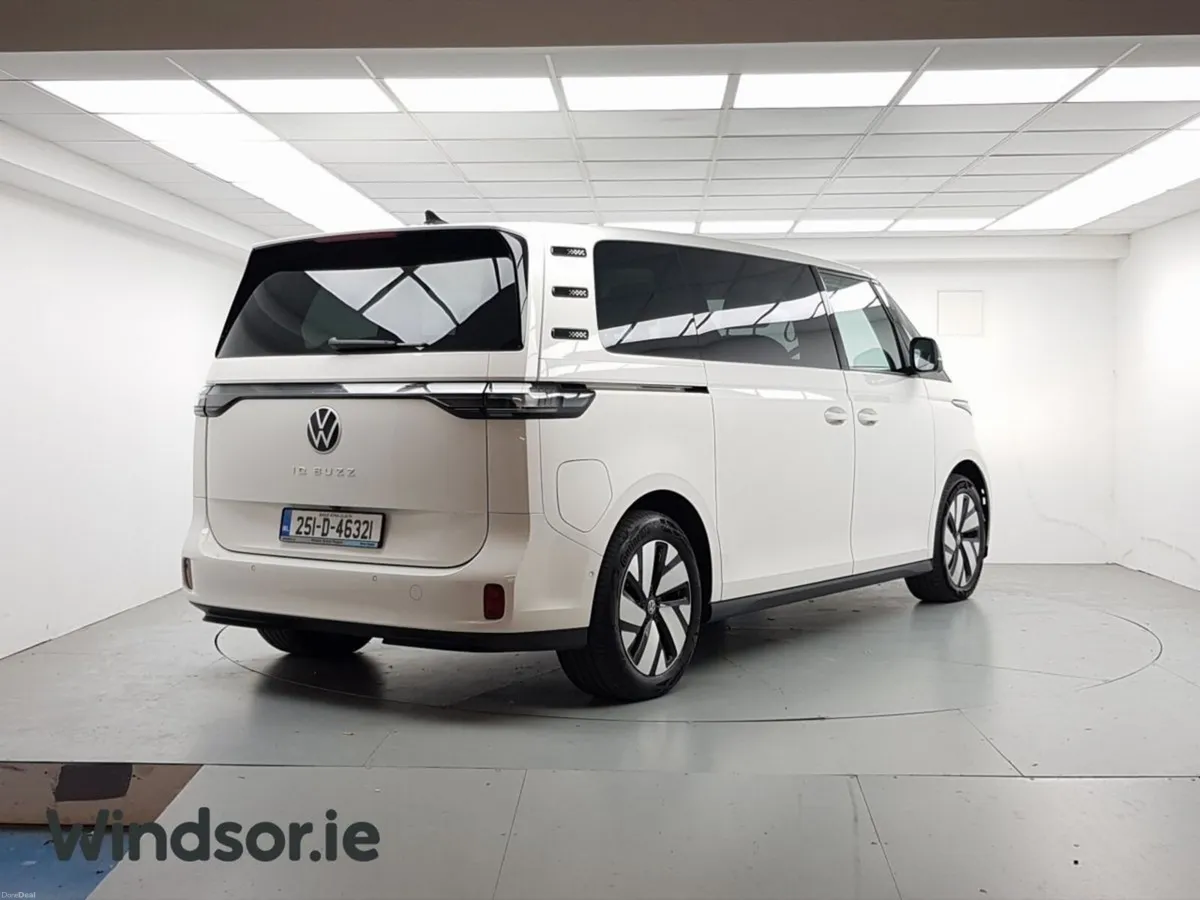 Volkswagen ID.Buzz ID.BUZZ LIFE 86KWH 280BHP  LWB - Image 2