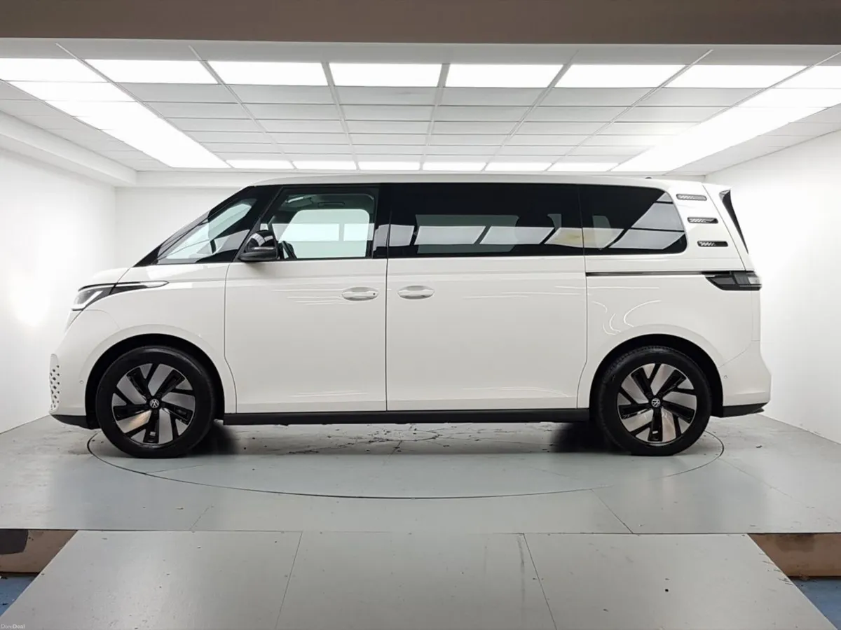 Volkswagen ID.Buzz ID.BUZZ LIFE 86KWH 280BHP  LWB - Image 5