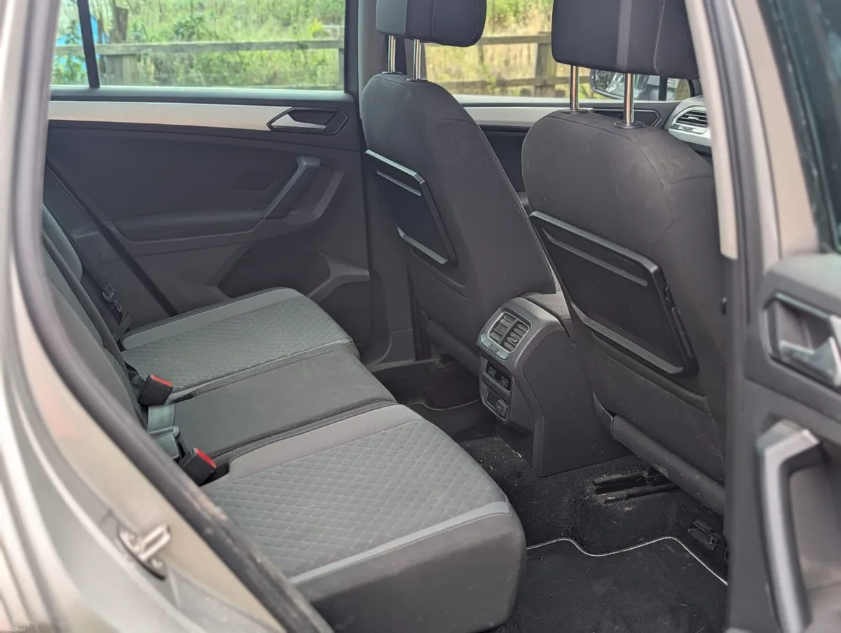 2017 VOLKSWAGEN TIGUAN COMFORTLINE 2.0 TDI 115BHP - Image 5